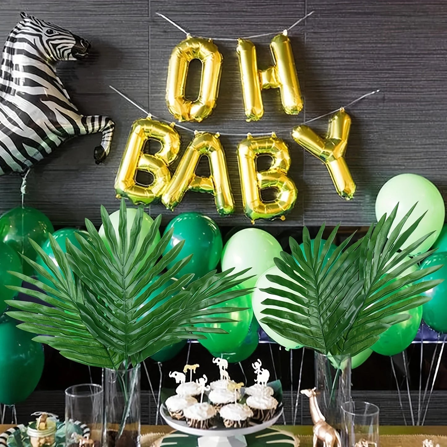 12 tropische Palmblätter für Luau und Themendekor.