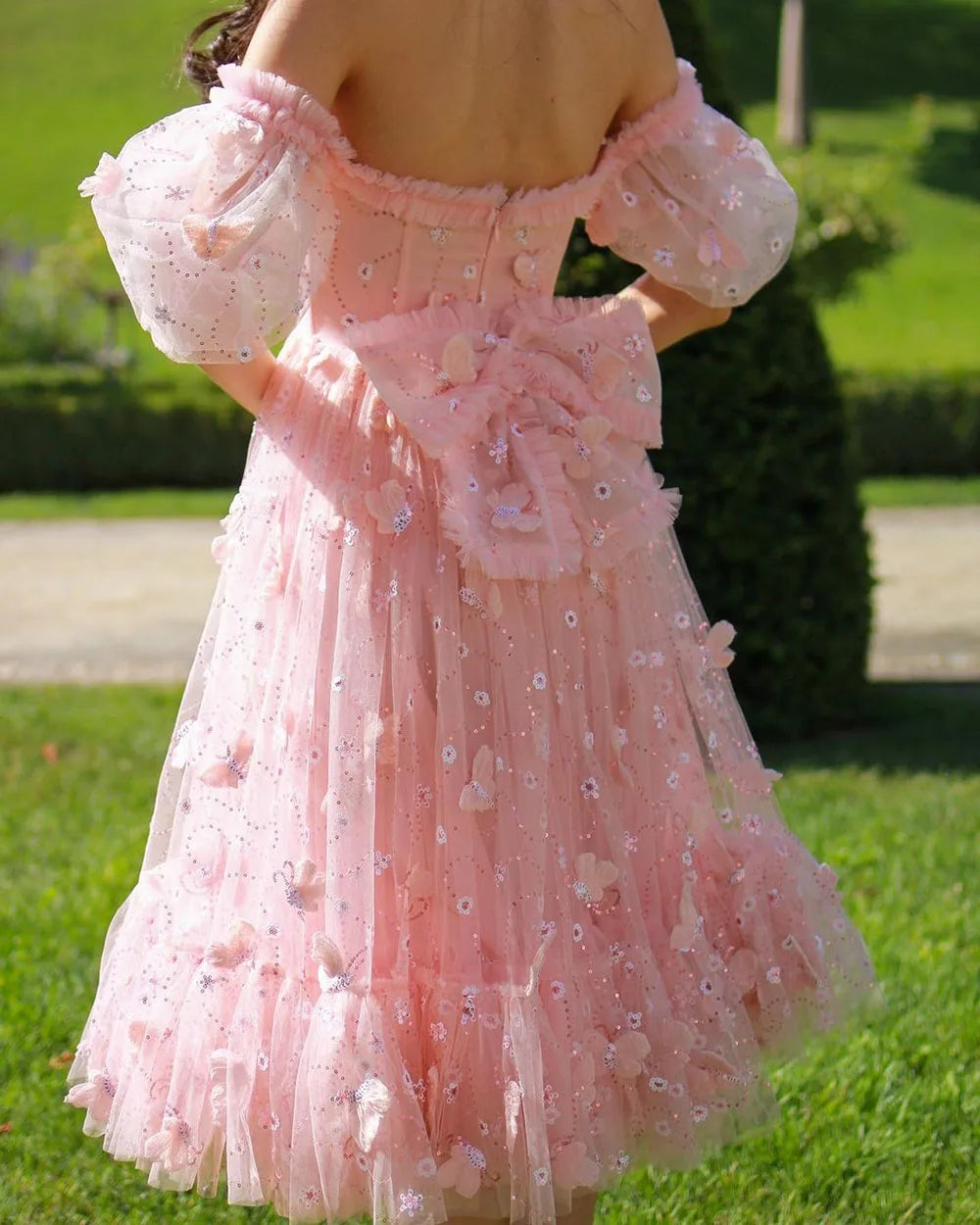 Msikoods – Rosa Ballkleid mit Blumenfee-Motiv