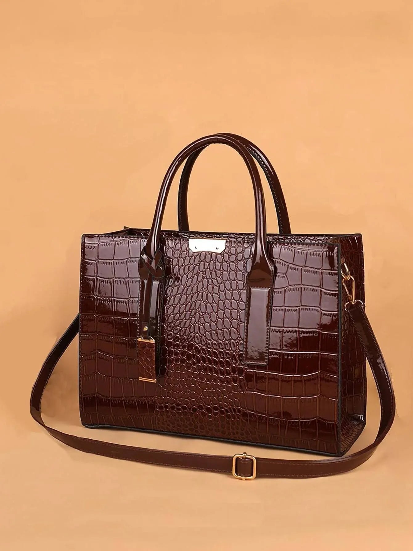 Exquisite Women's Crocodile Shoulder Bag