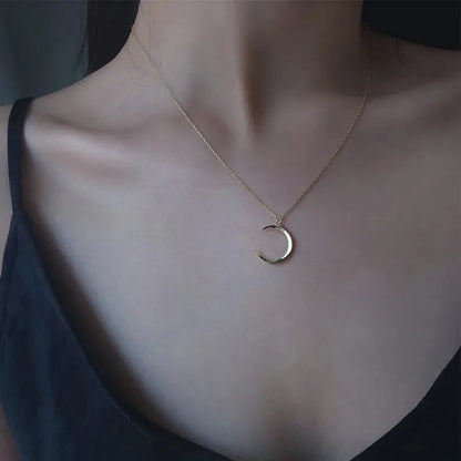 Female Cute Moon Collarbone Chain Necklace