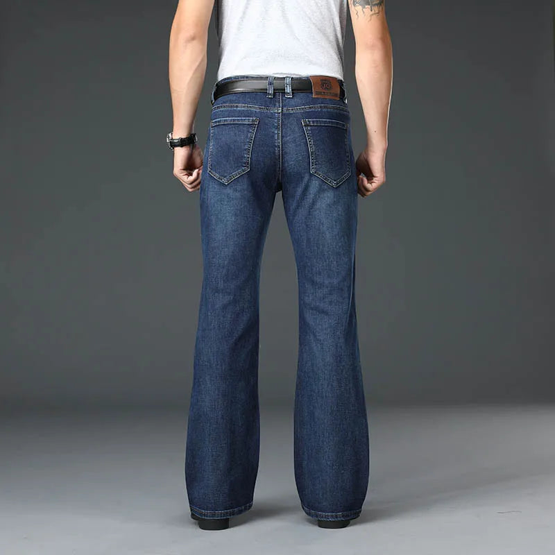 Klassische ausgestellte Jeans für Herren mit hoher Taille