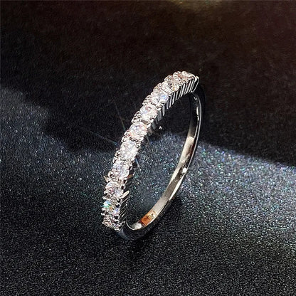 Weißer Zirkonia-Ring für Damen
