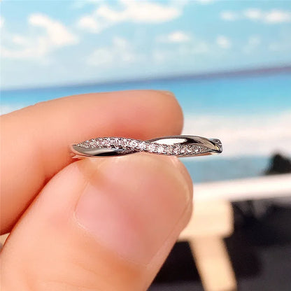 Weißer Zirkonia-Ring für Damen