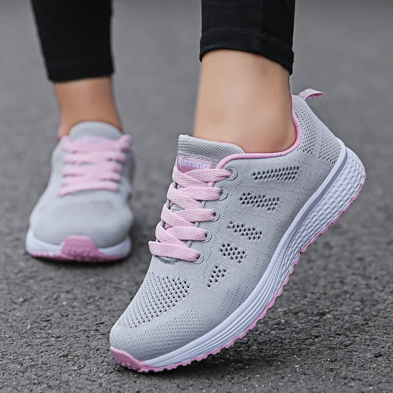 Lässige, atmungsaktive, flache Damen-Sneaker aus Mesh