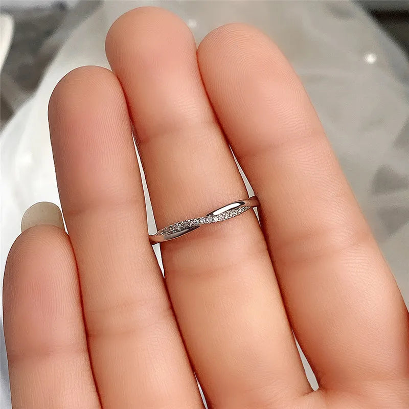 Weißer Zirkonia-Ring für Damen