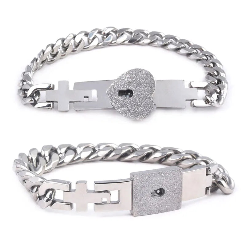 Bracelet de couple avec serrure en forme de cœur en acier inoxydable