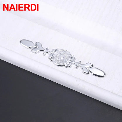 Luxuriöse Schrankgriffe aus Diamantkristall