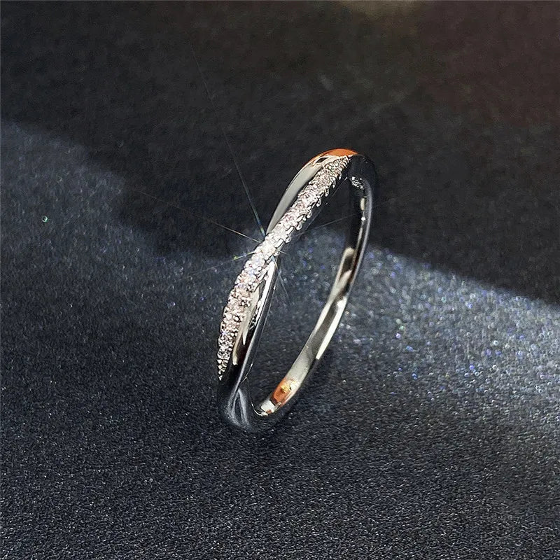 Weißer Zirkonia-Ring für Damen