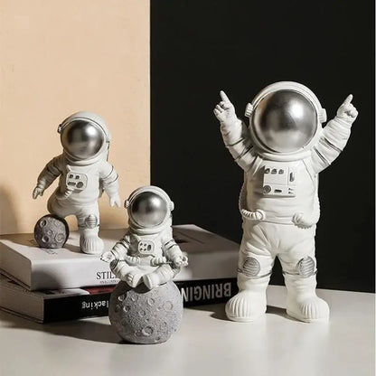 Resin Astronaut Figure - Educational Desktop Decor
