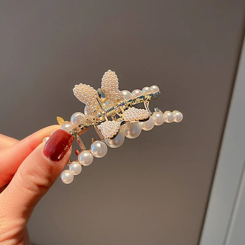 Pearl Lily Tassel Hair Clips