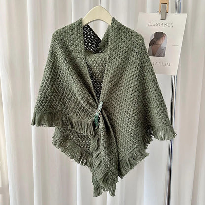 Stilvolles Herbst/Winter Strickcape aus Leder mit Schnalle