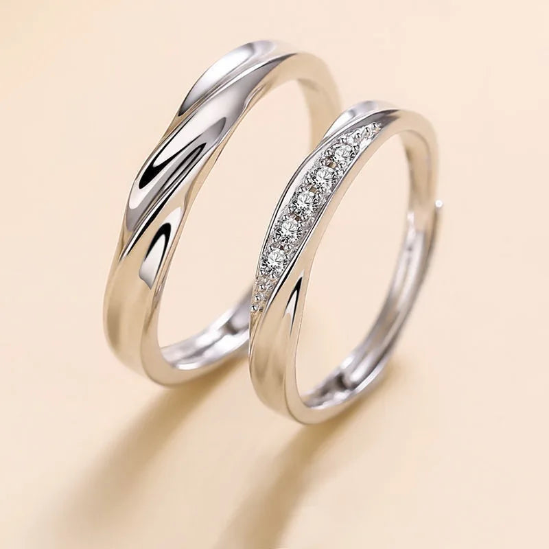 2Pcs Simple and Elegant Moissanite Platinum Wedding Rings