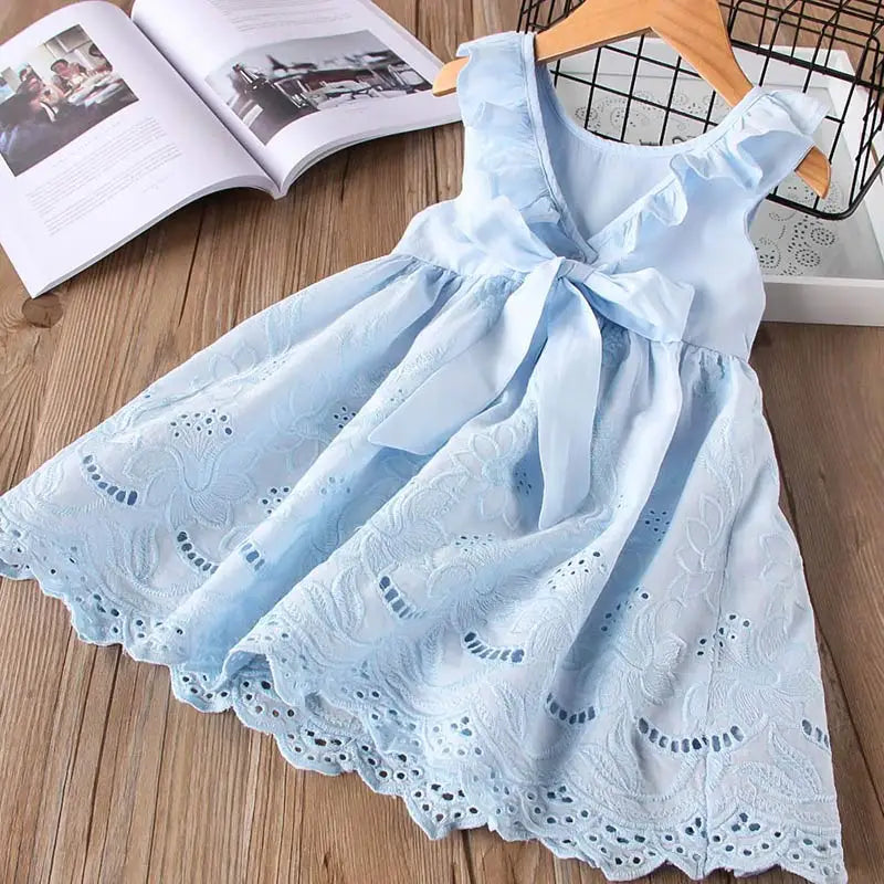 Geblümtes Prinzessin-Sommerkleid