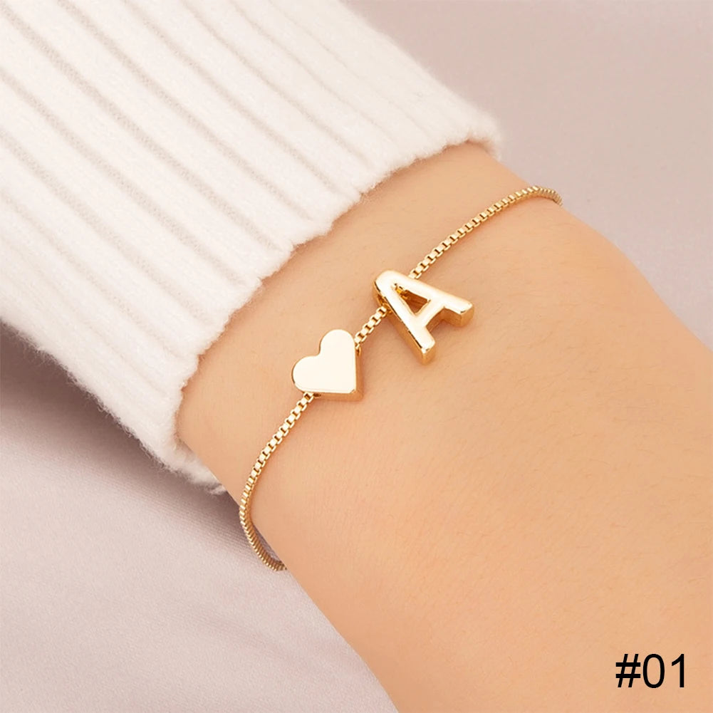 Bracelet simple lettre coeur d'amour pour femme