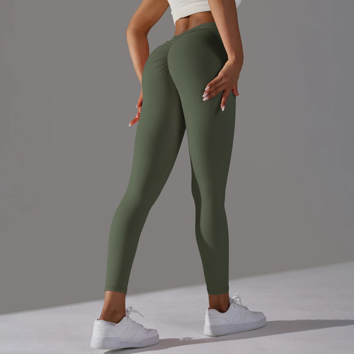 Scrunch Butt Gym-Leggings mit V-Taille