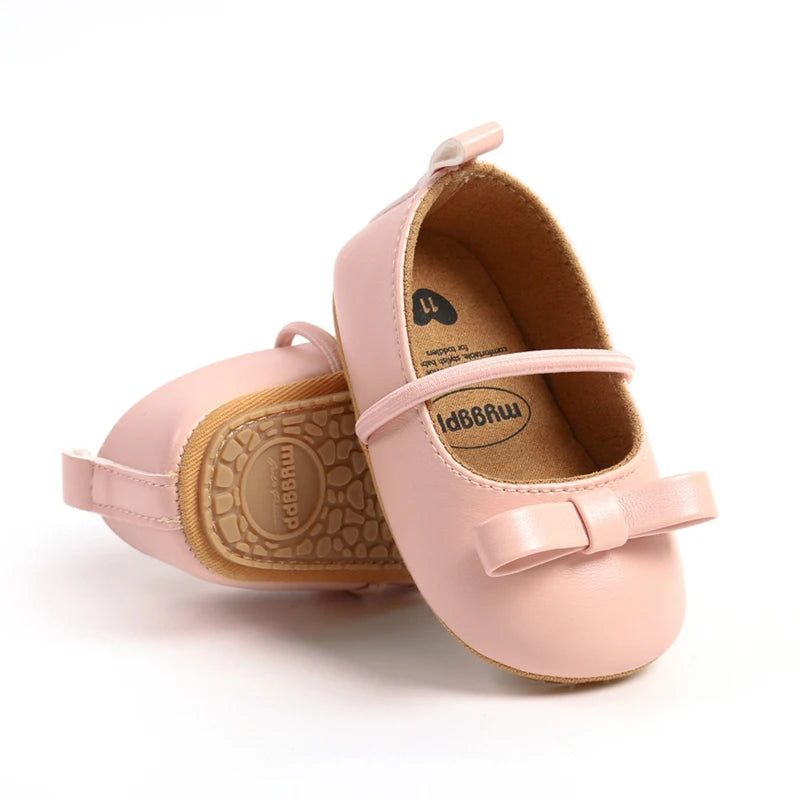 Flache Baby-Prinzessin-Schuhe mit Schleife