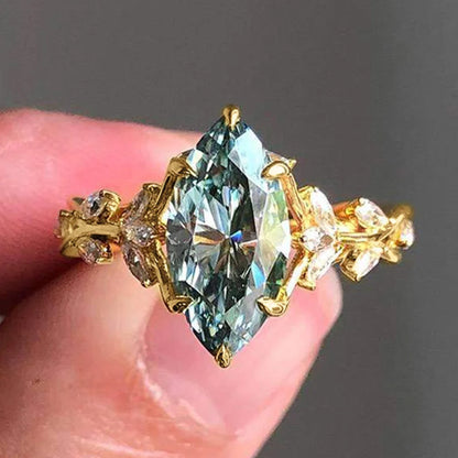 Ästhetischer Huitan-Ring mit Zirkonia im Marquiseschliff