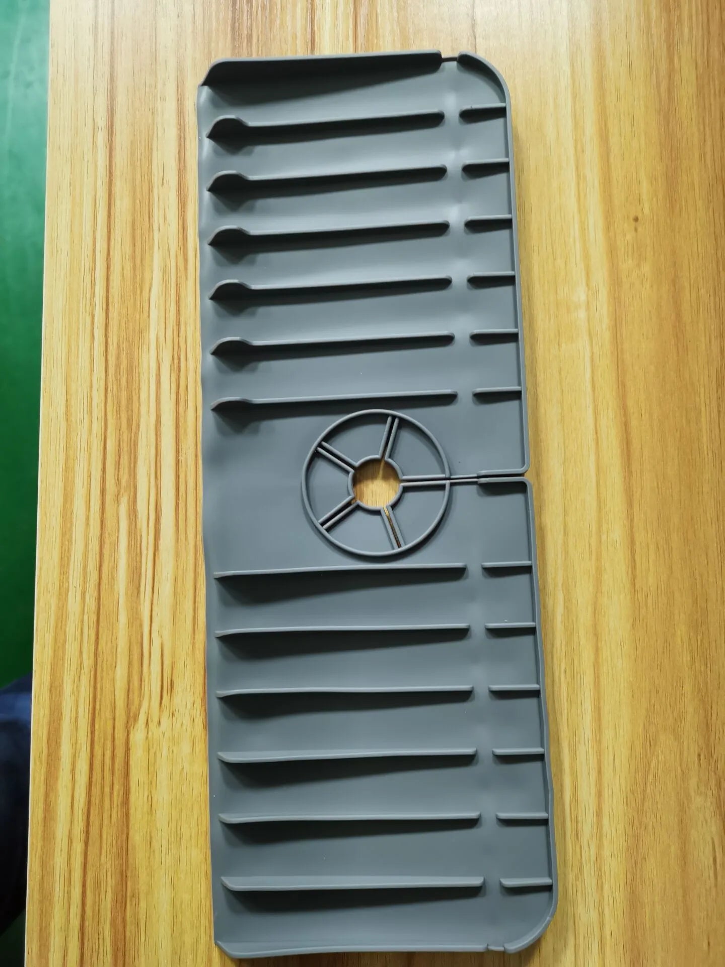 Tapis de robinet d'évier en silicone avec égouttoir en éponge