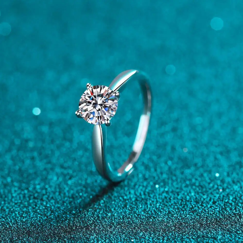 Women's Moissanite claw Diamond Wedding Band Finger Rings