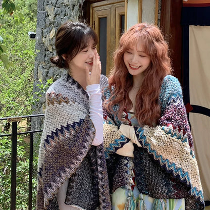 Neuer böhmischer Strickponcho - Herbst-Winter-Umhang