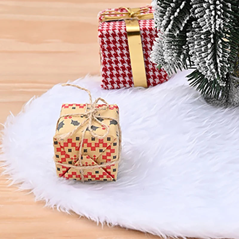 White Faux Fur 15-Inch Christmas Tree Skirt Sequin Decor