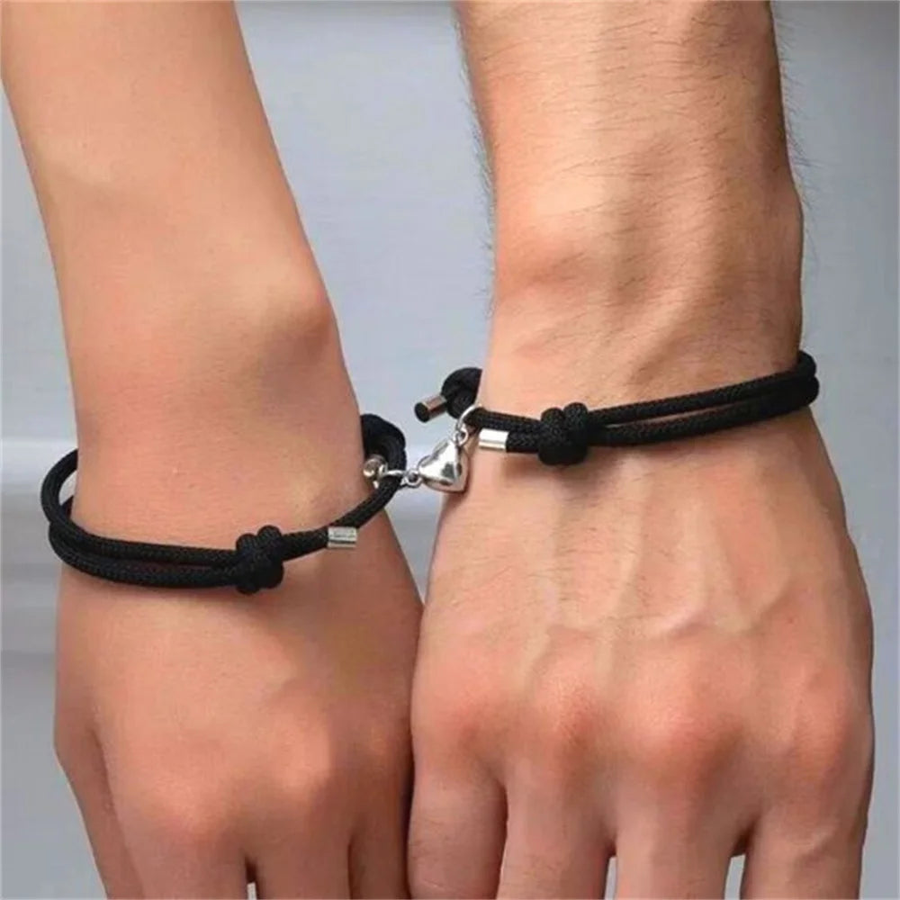 Paire de bracelets coeurs tressés en corde de couple magnétique