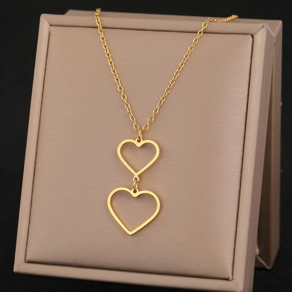 Collier tendance avec pendentifs en acier inoxydable en forme de cœur pour femmes