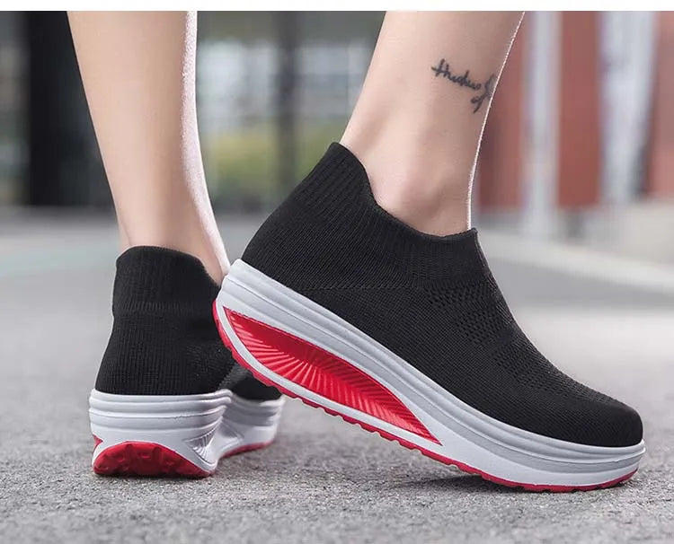 Slip-On-Sneaker mit dickem Boden für Damen