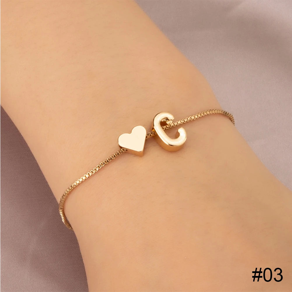 Bracelet simple lettre coeur d'amour pour femme