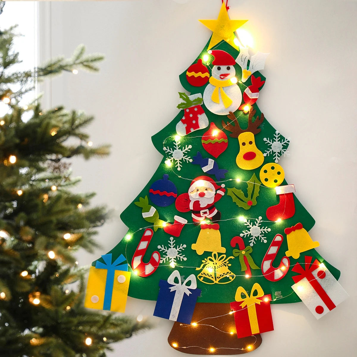 DIY Weihnachtsbaum aus Filz mit Lichtern