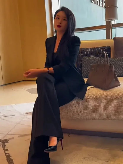 Edles Set aus Hose mit weitem Bein und Blazer für Damen