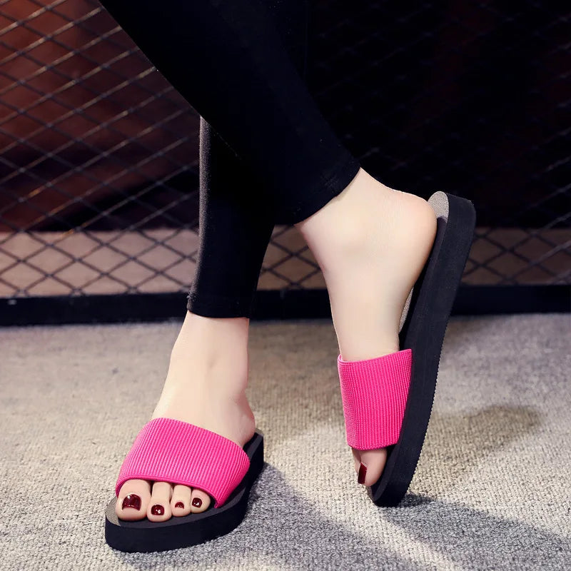 Lightweight Pink Flip-flop Outdoor Comfort Slides