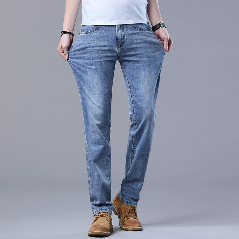 Stylische hellblaue Slim Jeans für Herren