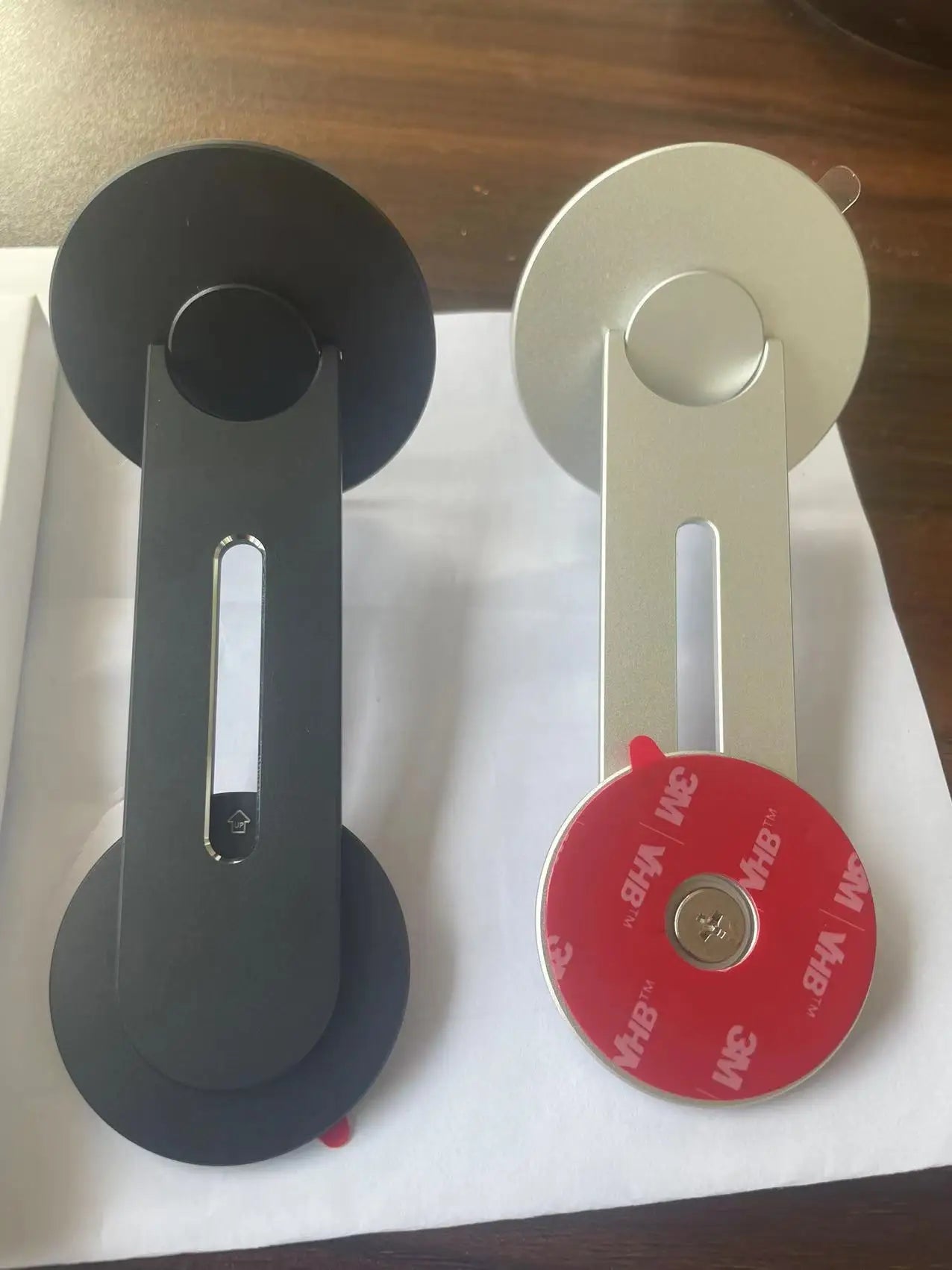 Magnetischer Autotelefonhalter für Tesla