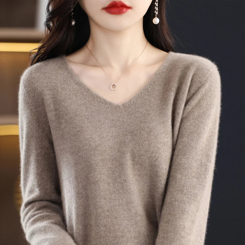 Women's knitted V Neck Merino Wool Sweater