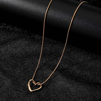 Hollow Love Heart Clavicle Chain Necklace