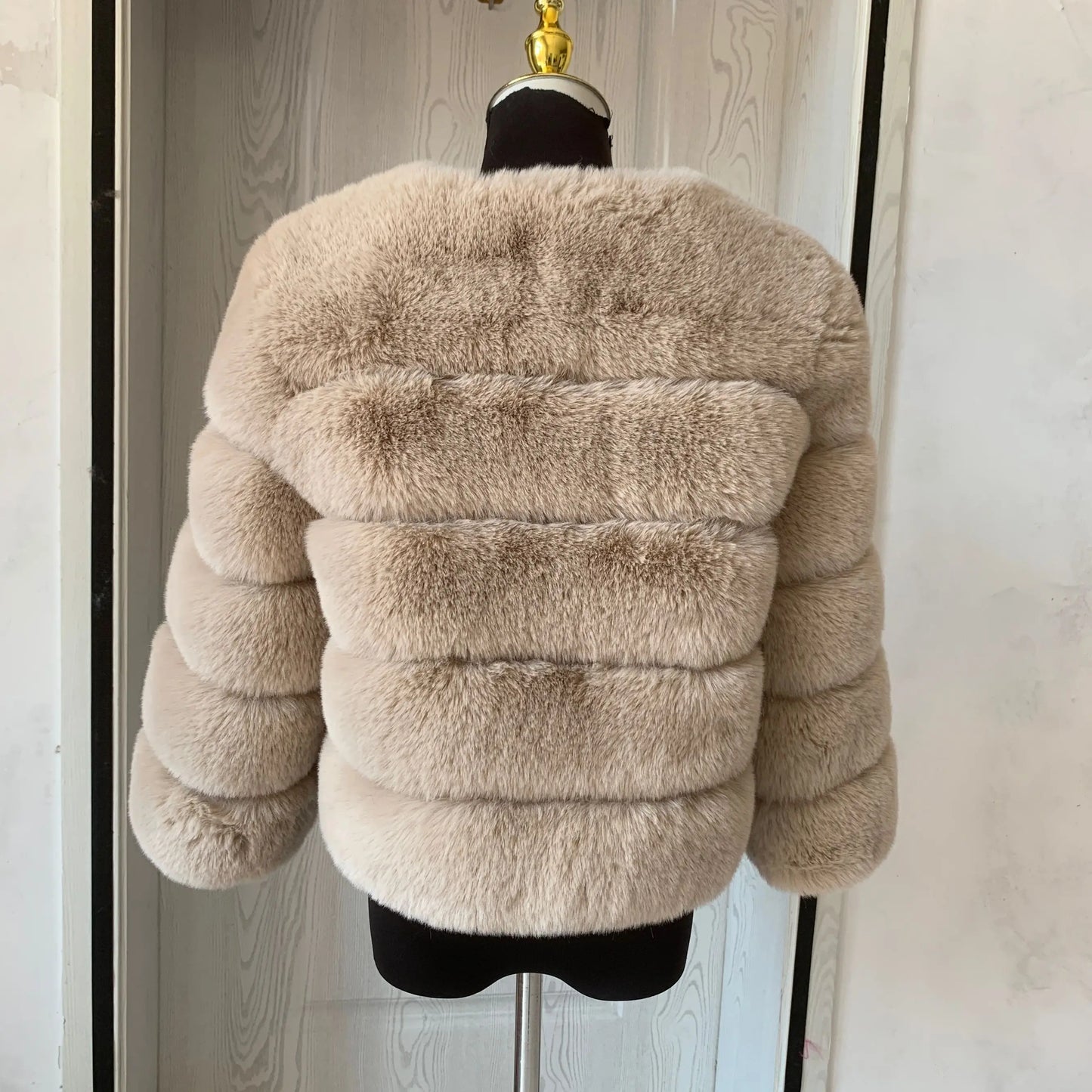 Luxurious Faux Fox Fur Fluffy Jacket