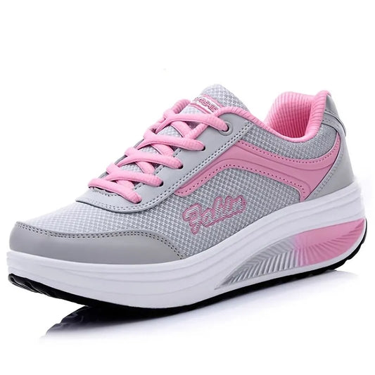 Vulkanisierte flache Damen-Sneaker