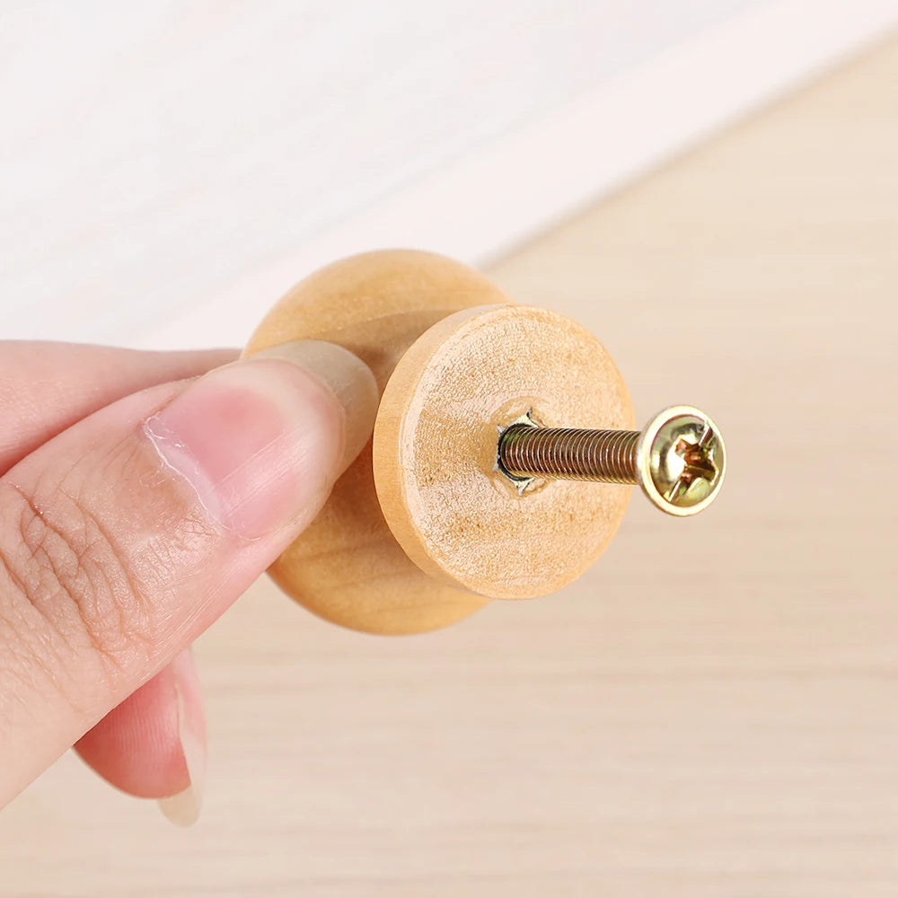 Möbelgriff aus Buchenholz