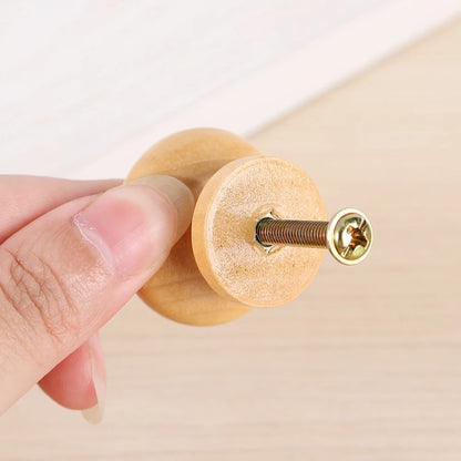 Möbelgriff aus Buchenholz