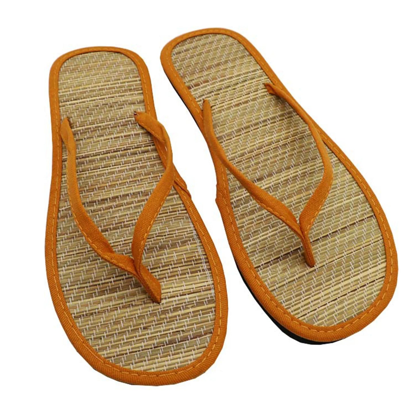 Flache Flip-Flop-Hausschuhe aus leisem Rattan