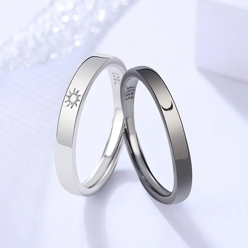 2Pcs Simple and Elegant Moissanite Platinum Wedding Rings