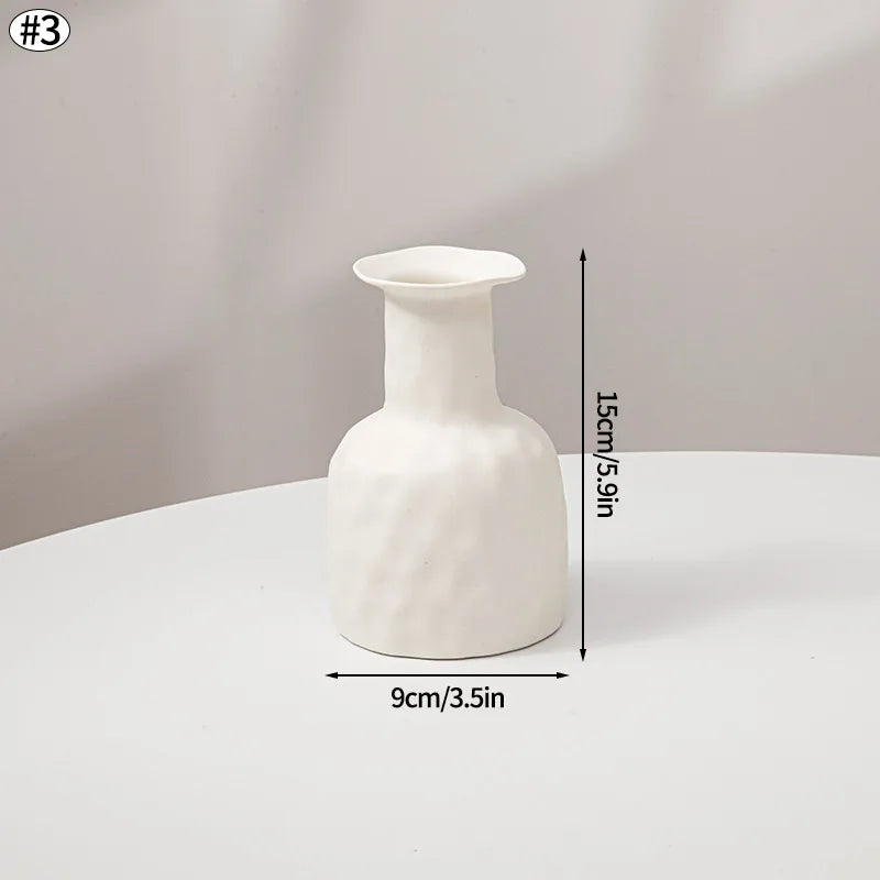 Kreative weiße minimalistische Vase für Blumendekoration