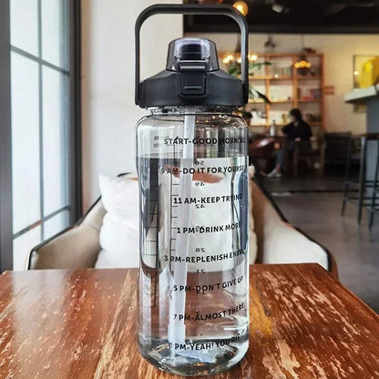 Bouteille d'eau extérieure portable de grande capacité avec marqueur de temps en paille en plastique