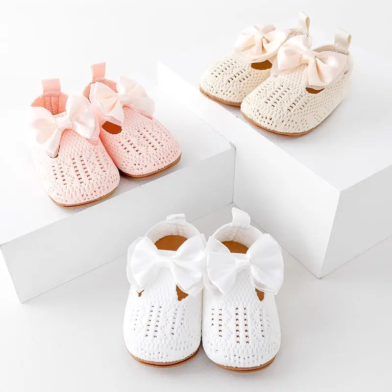 Chaussures bébé fille en tricot Fly avec nœud papillon