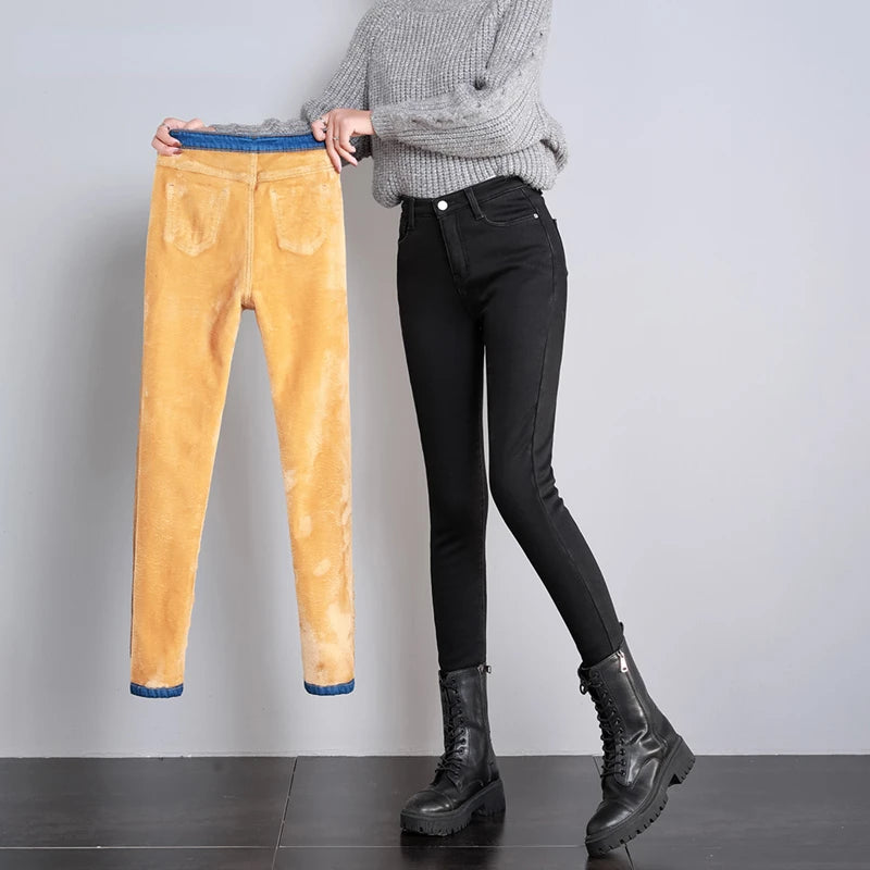 Cozy High-Waist Velvet Jeans for Winter Style