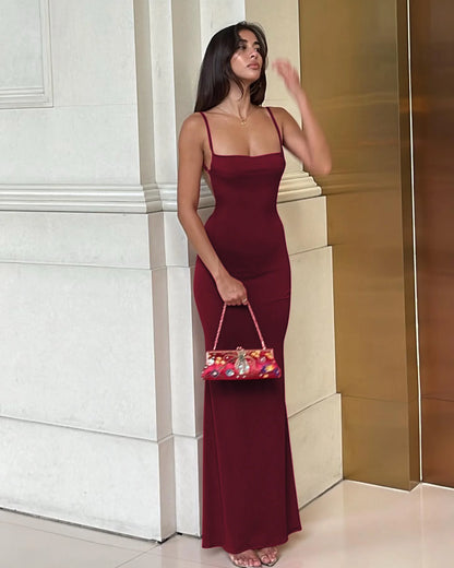 Schwarzes Maxi-Partykleid mit eckigem Kragen