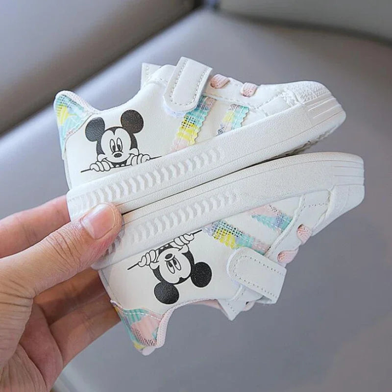 Weiße Babyschuhe von Disney Mickey