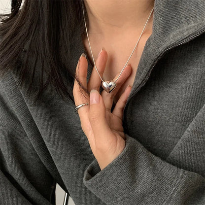 Hollow Love Heart Clavicle Chain Necklace