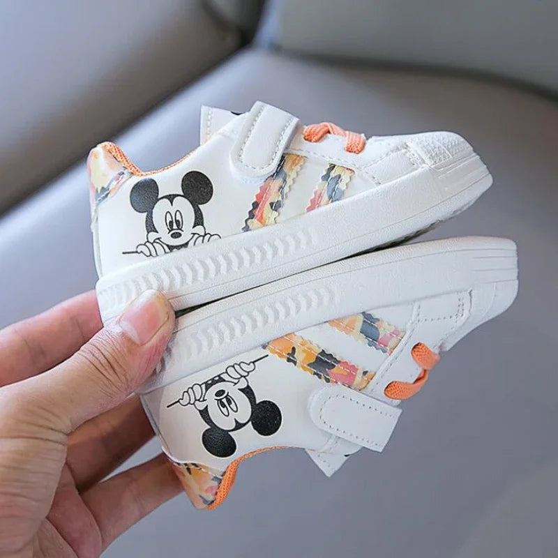 Weiße Babyschuhe von Disney Mickey